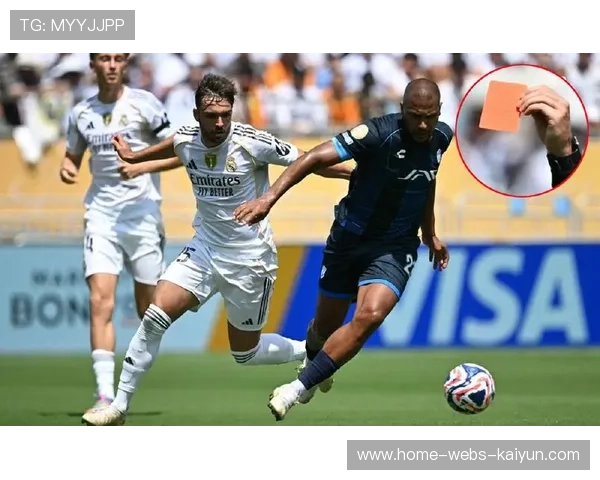 皇马边路连线后插上，阿森西奥推射破网